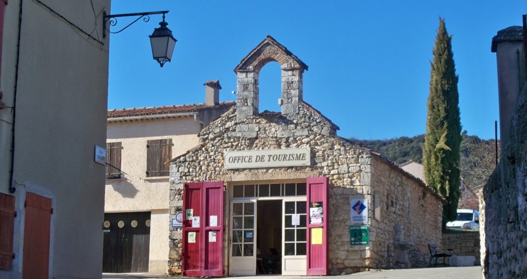 Die Masse und ihre Tugenden: Ein Lob auf den Tourismus