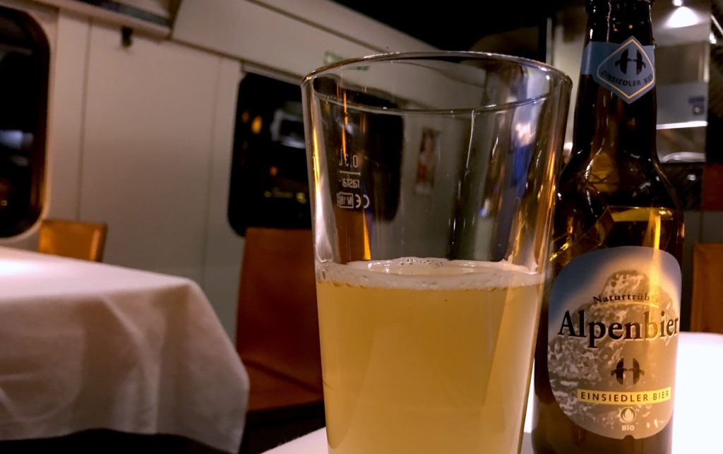 «Alpenbier», der neue Schweizer Star in den SBB-Restaurants