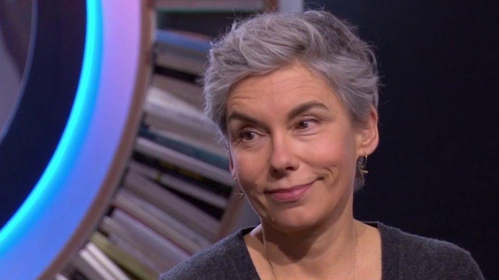 Eine wunderschöne Nacht bricht für Elisabeth Quin an