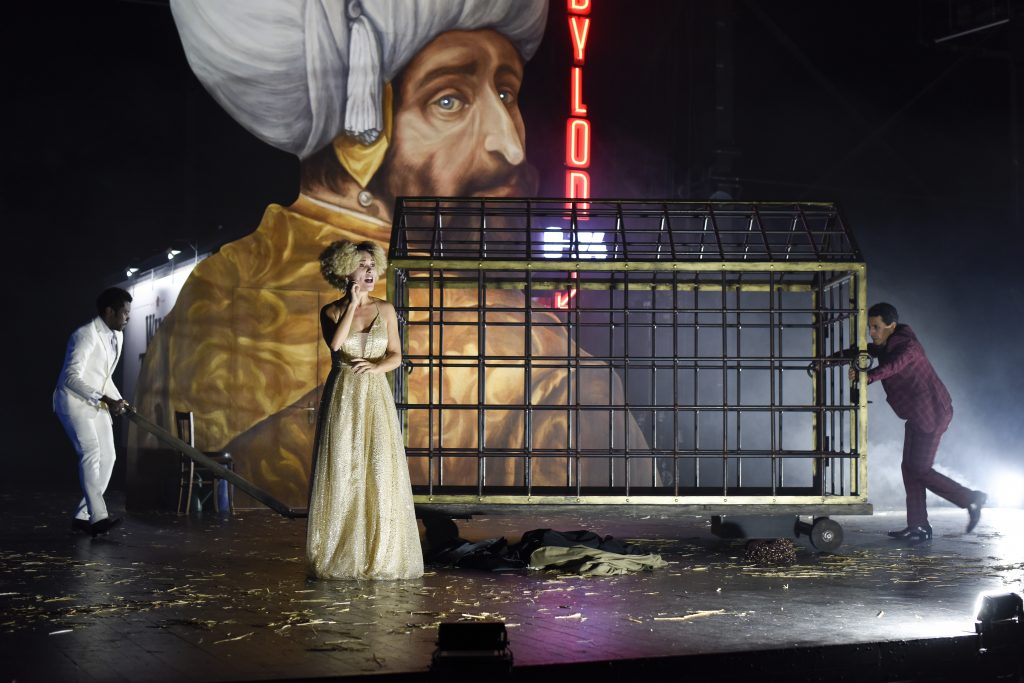 Castorfs brandgefährliche Sprache