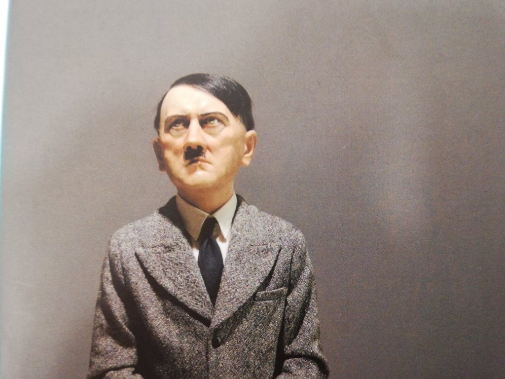 «Le Schmock»: FOG nous parle des flatulences d’Hitler