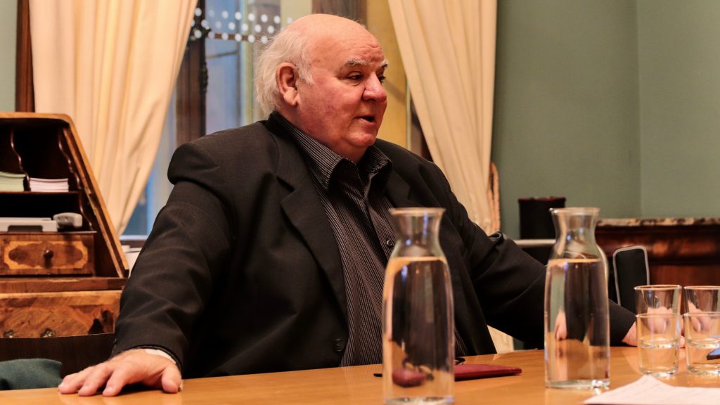 Michel Pastoureau: «Wenn man von einer Farbe spricht, spricht man von allen anderen».»