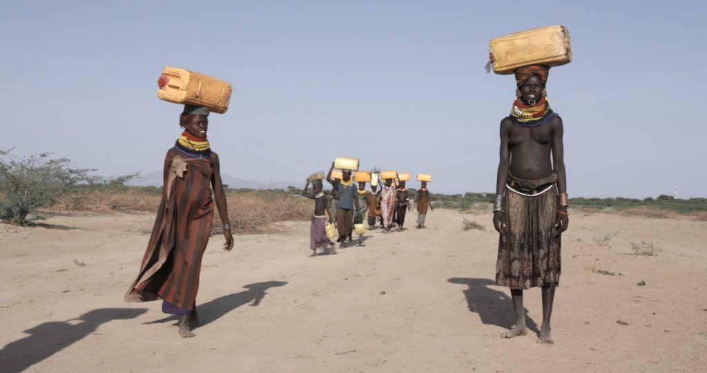 «Woman»: une voix pour deux mille femmes