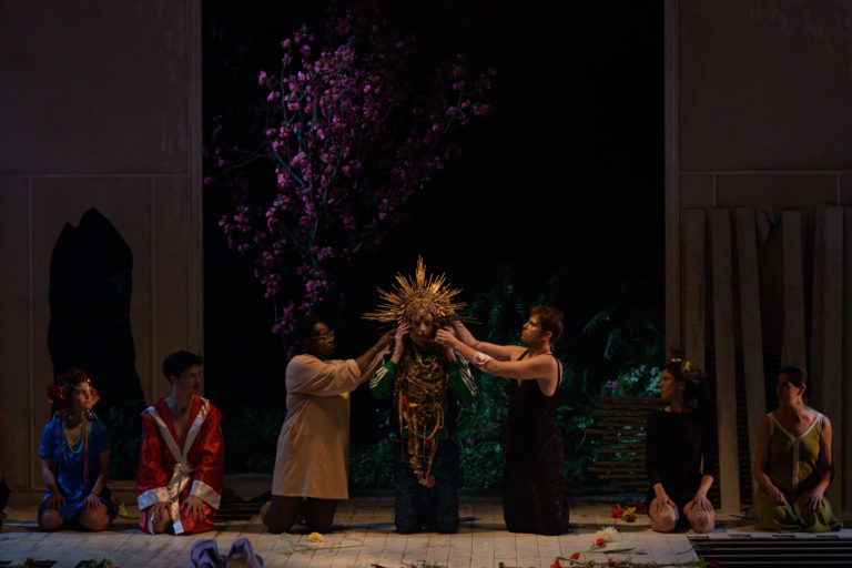 «Un Sacre»: ein Stück, das Trauer begleitet und unsere Toten ehrt