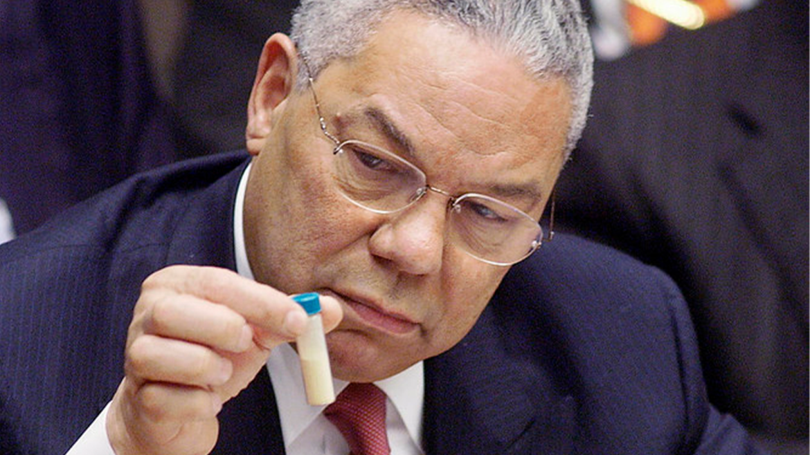 Colin Powell et sa fameuse fiole d’anthrax à l’ONU © DR Colin Powell et sa fameuse fiole d'anthrax à l'ONU © DR