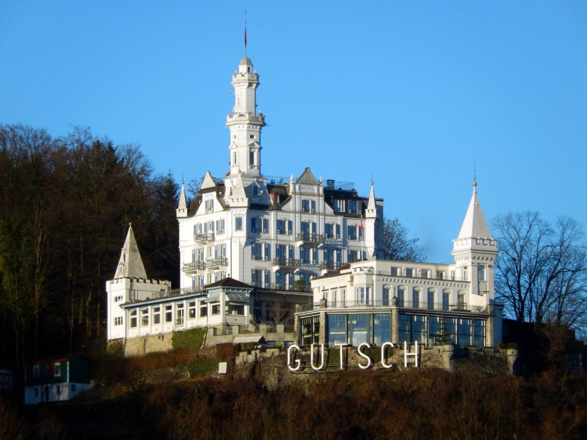 Le Château Gütsch, à Lucerne © Wikimedia CC 3.0 Le Château Gütsch, à Lucerne. Photo: Wikimedia CC 3.0