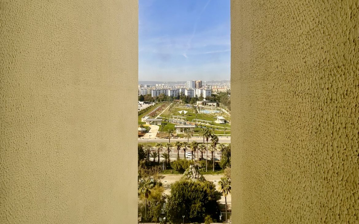 La Turquie entrevoit un nouvel espoir d’ouverture au monde et à l’influence occidentale. © leMultimedia.info: Oreste Di Cristino [Antalya]