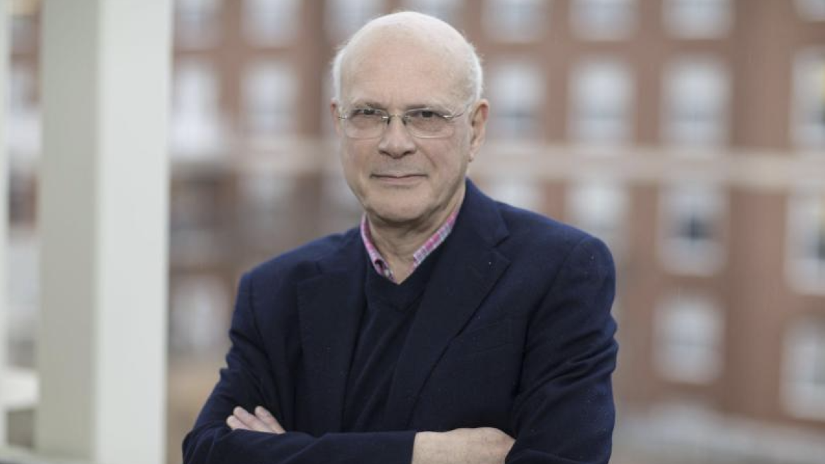 Olivier Zunz est professeur émérite d’histoire des Etats-Unis à l’Université de Virginie. Sa biographie de Tocqueville lui a valu l’obtention en 2022 du Grand Prix de la biographie politique du Touquet-Paris-Plage. Photo_ Dan Addison Olivier Zunz est professeur émérite d’histoire des Etats-Unis à l’Université de Virginie. Sa biographie de Tocqueville lui a valu l’obtention en 2022 du Grand Prix de la biographie politique du Touquet-Paris-Plage. Photo: Dan Addison