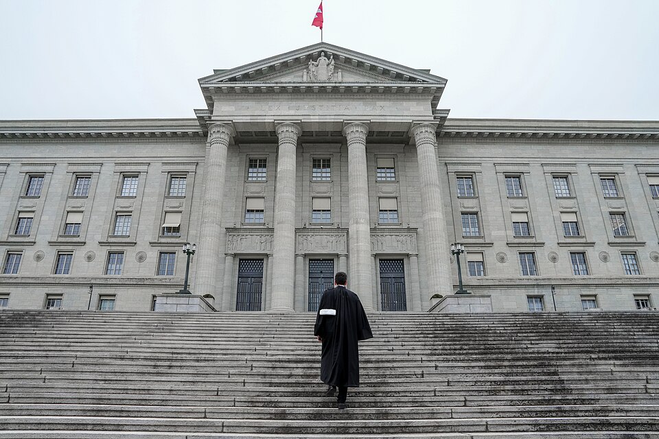 Quand l’ordre juridique confisque le débat public